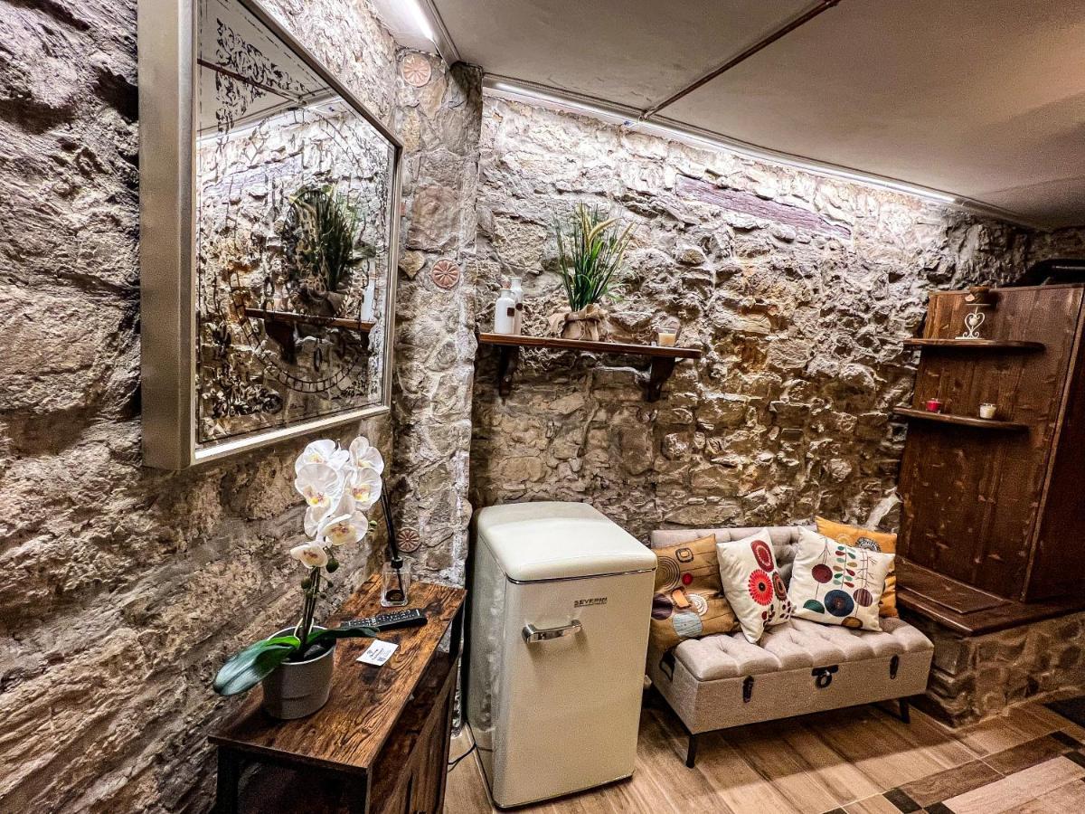 Casa Monaco Luxury Apartment