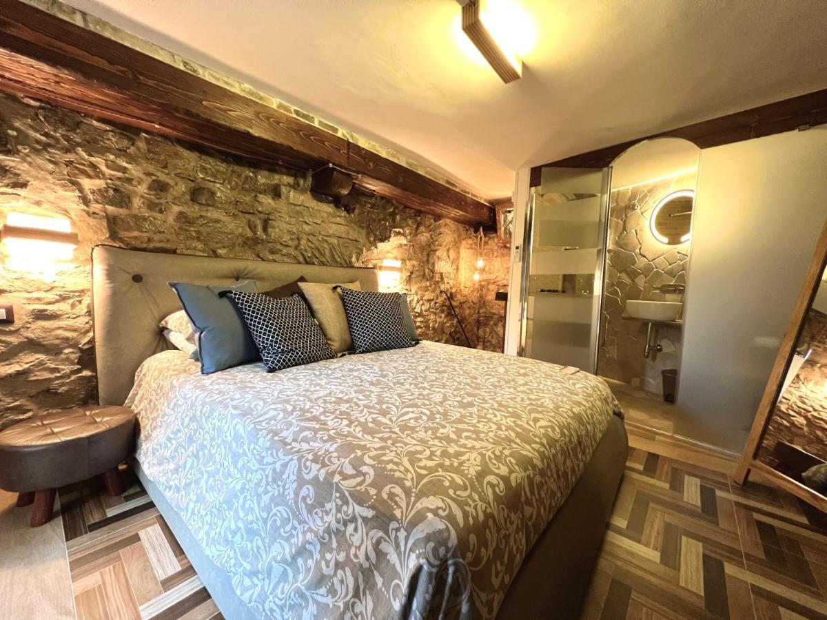 Casa Monaco Luxury *